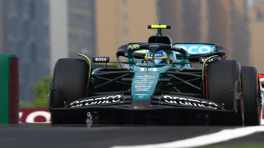 Fernando Alonso, en el Aston Martin Fernando Alonso, en el Aston Martin