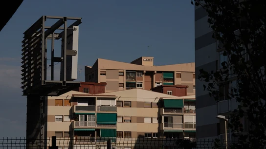 Imagen de archivo. Fachada de un edificio de viviendas en Cataluña. Imagen de archivo. Fachada de un edificio de viviendas en Cataluña.