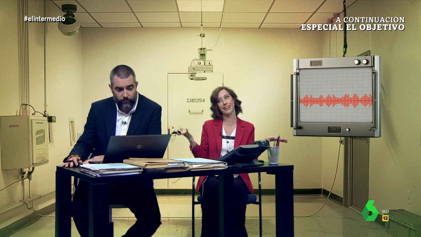 'Ayuso' defiende a su pareja en el polígrafo de Dani Mateo Dani Mateo pone a prueba la versión de 'Isabel Díaz Ayuso' sobre el caso de su pareja en este sketch donde Cristina Gallego interpreta a la presidenta madrileña y asegura que Hacienda le debe a su novio "7 millones de euros y una disculpa".