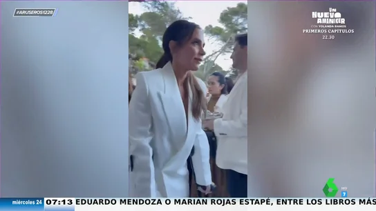 Victoria Beckham considera a la reina Letizia su "musa definitiva": "Nunca se equivoca en términos de moda" Victoria Beckham considera a la reina Letizia su "musa definitiva": "Nunca se equivoca en términos de moda"