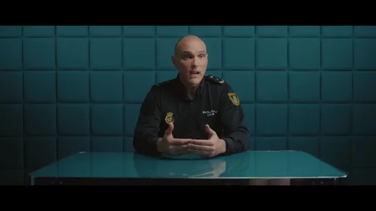 "Siete detenciones y ni una pista": así tuvo que actuar la Policía después de que El País desvelara el secreto de los cuadros robados de Bacon "Siete detenciones y ni una pista": así tuvo que actuar la Policía después de que El País desvelara el secreto de los cuadros robados de Bacon