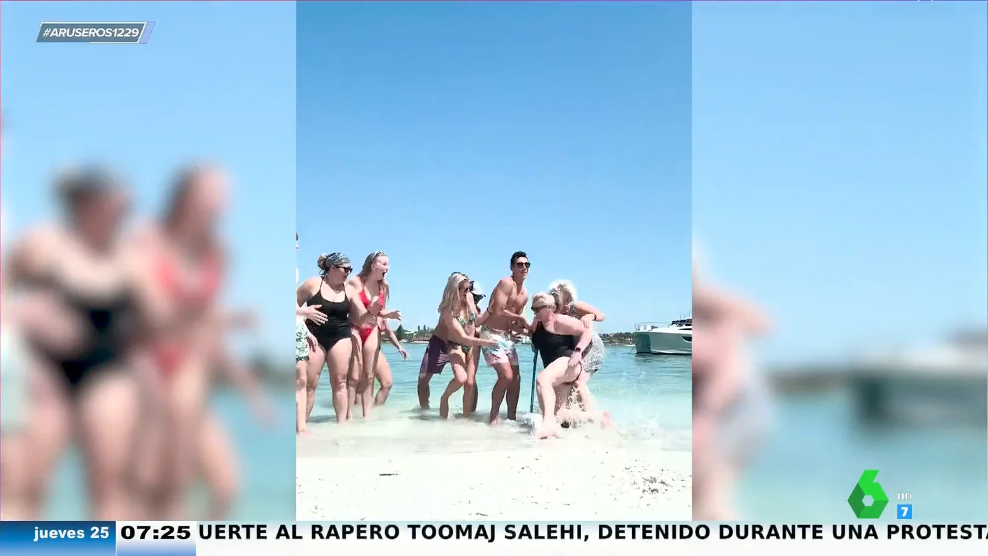 "Hay quien dice que es un accidente y quien piensa que quieren matar a la abuela": el viral de las vacaciones familiares que arrasa en TikTok "Hay quien dice que es un accidente y quien piensa que quieren matar a la abuela": el viral de las vacaciones familiares que arrasa en TikTok
