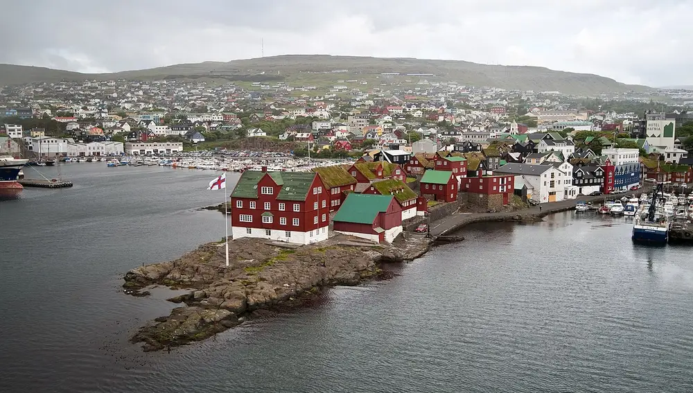 Puerto de Tórshavn, en Islas Feroe Puerto de Tórshavn, en Islas Feroe