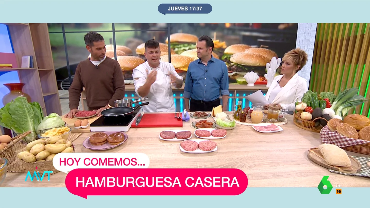Iñaki López, al chef Carlos Maldonado: "Tengo que ver si se pueden adoptar mayores de edad para echar a mis hijos y quedarme contigo" Iñaki López, al chef Carlos Maldonado: "Tengo que ver si se pueden adoptar mayores de edad para echar a mis hijos y quedarme contigo"