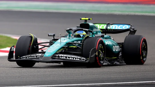 Fernando Alonso, en el Aston Martin Fernando Alonso, en el Aston Martin