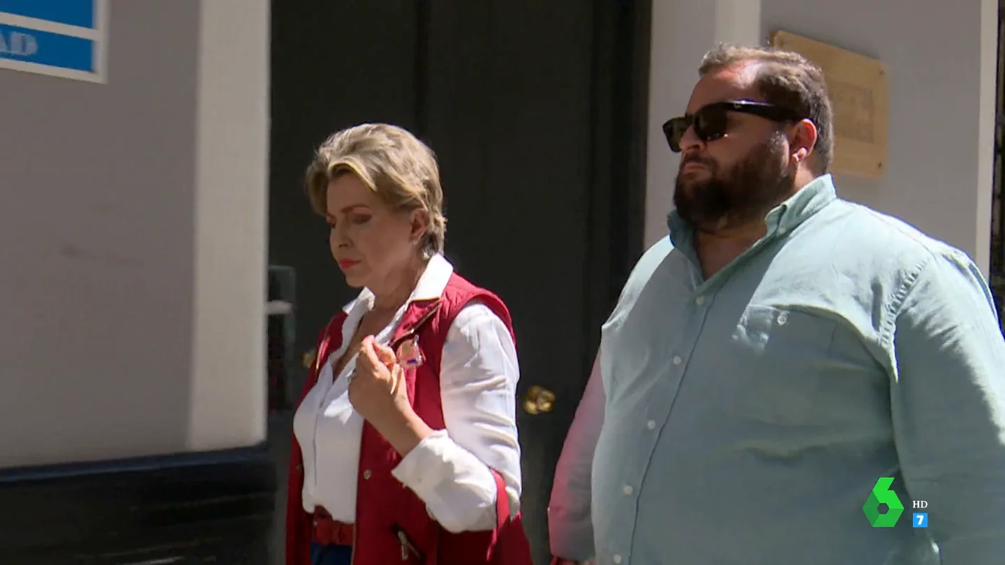 Madre y hermano de Antonio Tejado Madre y hermano de Antonio Tejado