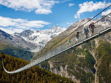 Puente colgante de Charles Kuonen, en Suiza Puente colgante de Charles Kuonen, en Suiza
