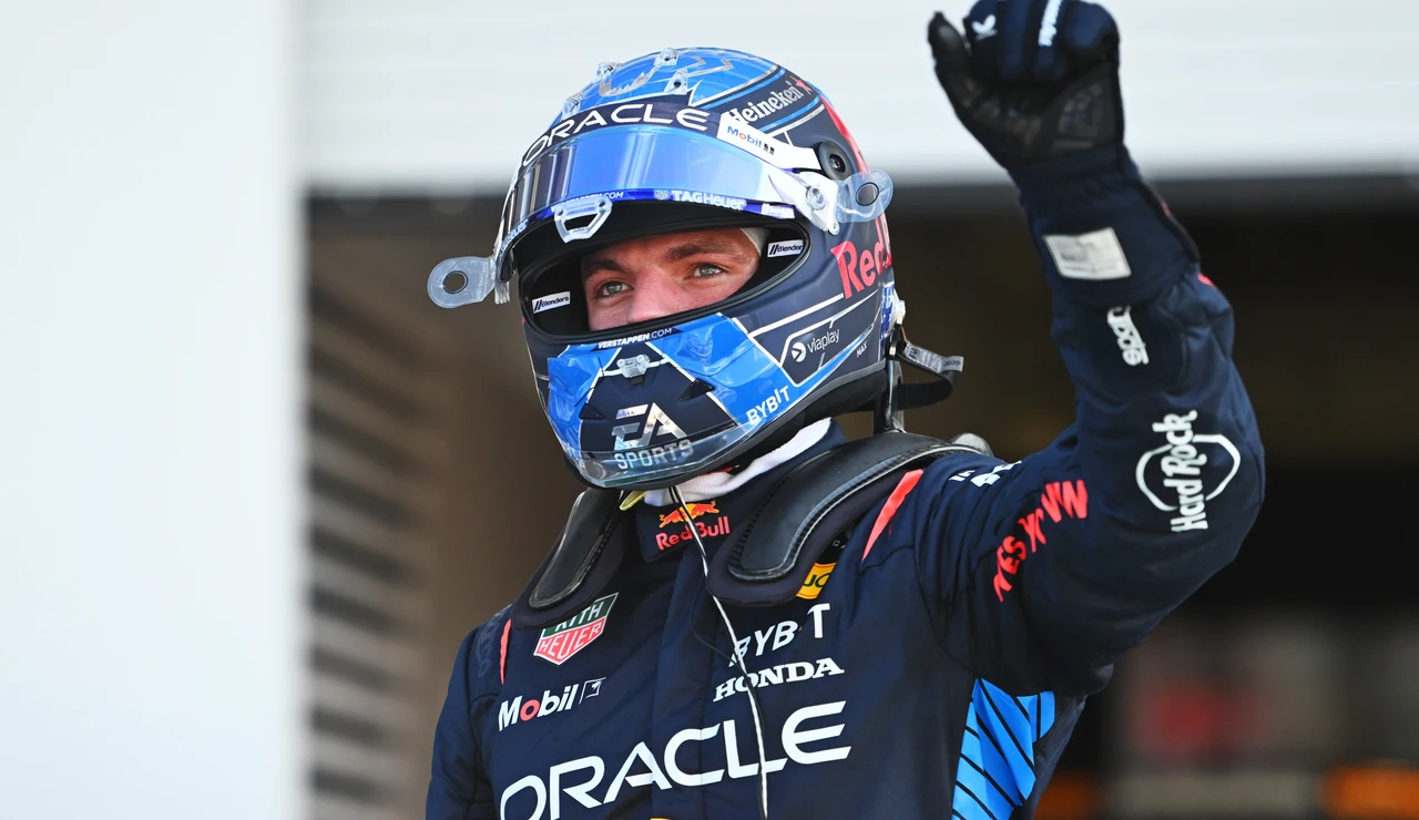 Max Verstappen arrolla en clasificación y Aston Martin se hunde