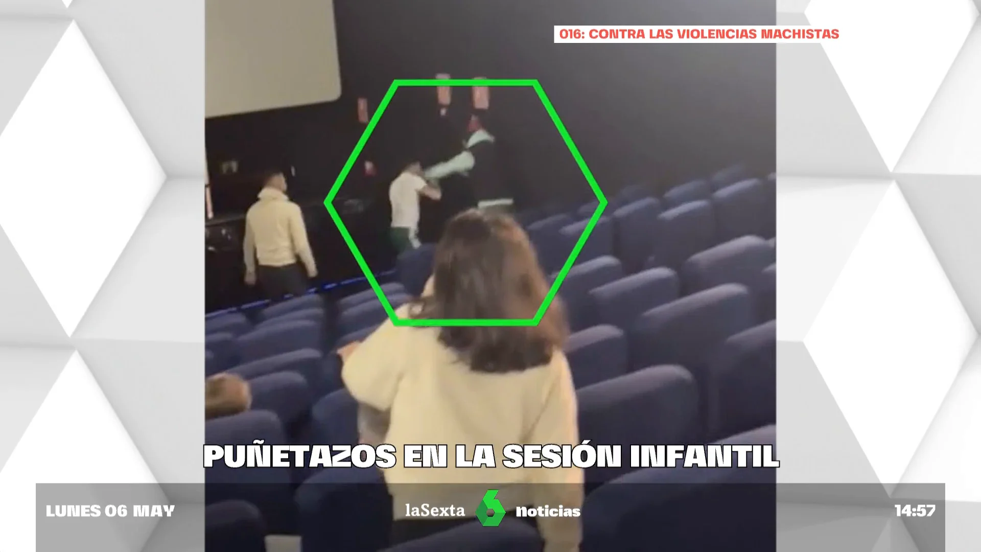 pelea en el cine