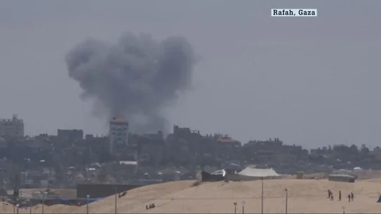 Israel bombardea el este de Rafah y dice que seguirá negociando un alto el fuego Israel bombardea el este de Rafah y dice que seguirá negociando un alto el fuego