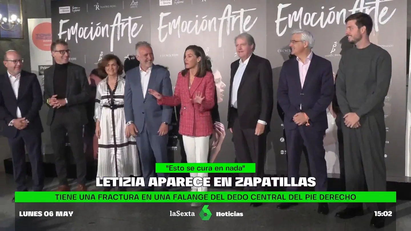 La reina Letizia sufre una fractura en una de las falanges de su pie La reina Letizia sufre una fractura en una de las falanges de su pie
