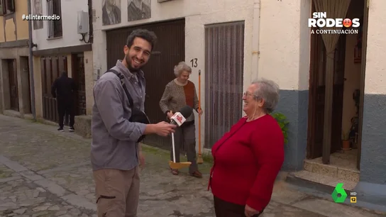 Una vecina de Mogarraz advierte a otra sobre Isma Juárez: "Es un embaucador" Una vecina de Mogarraz advierte a otra sobre Isma Juárez: "Es un embaucador"