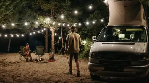 Camper de noche Camper de noche