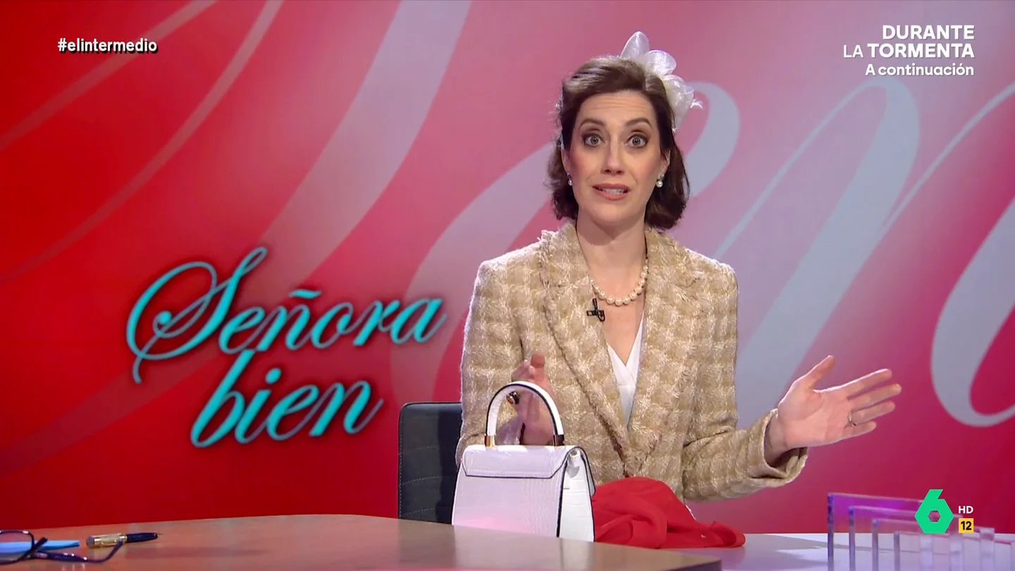 La 'señora bien', sobre Urtasun: "Dentro de poco prohibirá poner las maletas en la baca del coche porque será tortura animal" La 'señora bien', sobre Urtasun: "Dentro de poco prohibirá poner las maletas en la baca del coche porque será tortura animal"