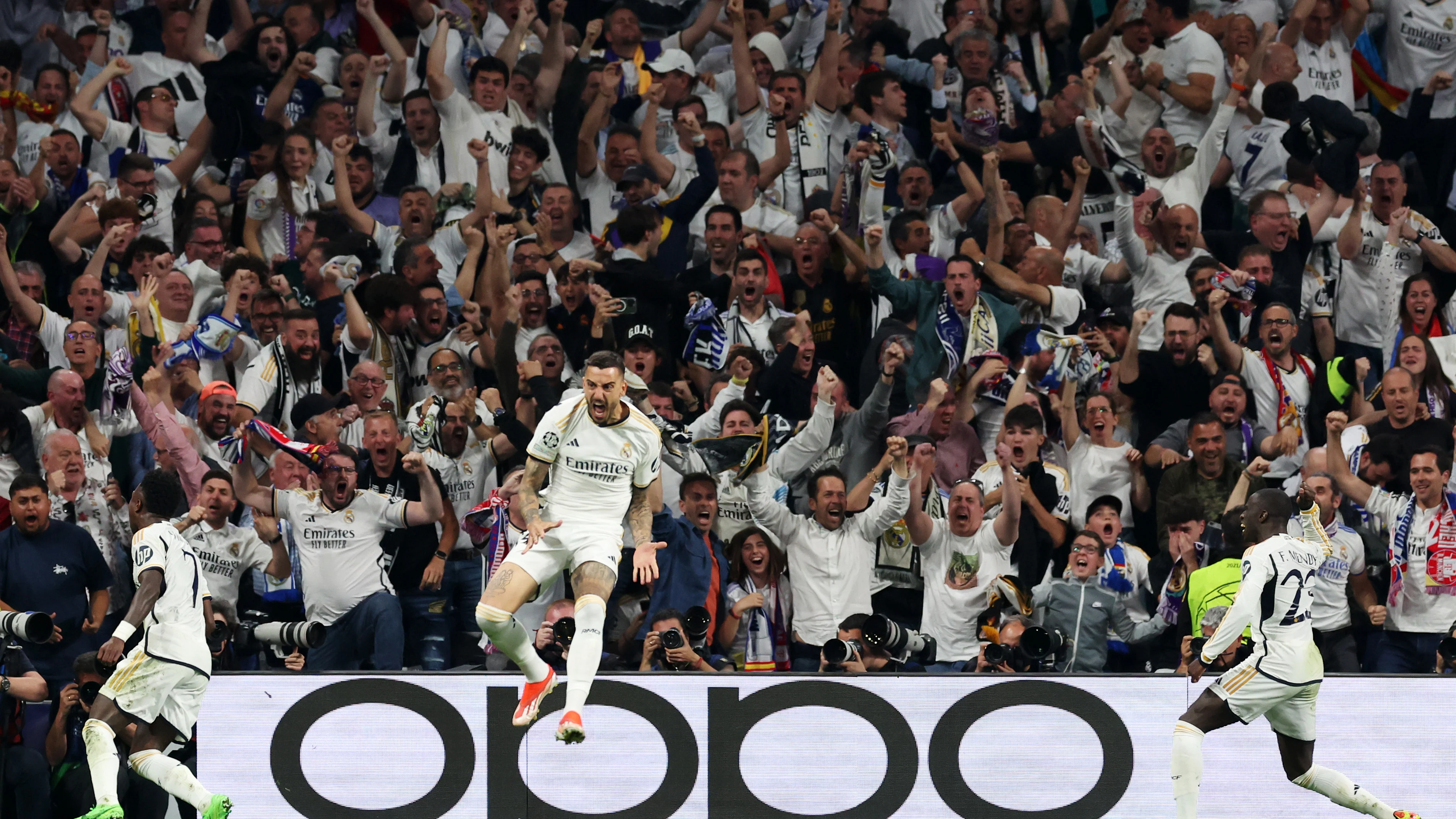 Joselu celebra el tanto del empate ante el Bayern