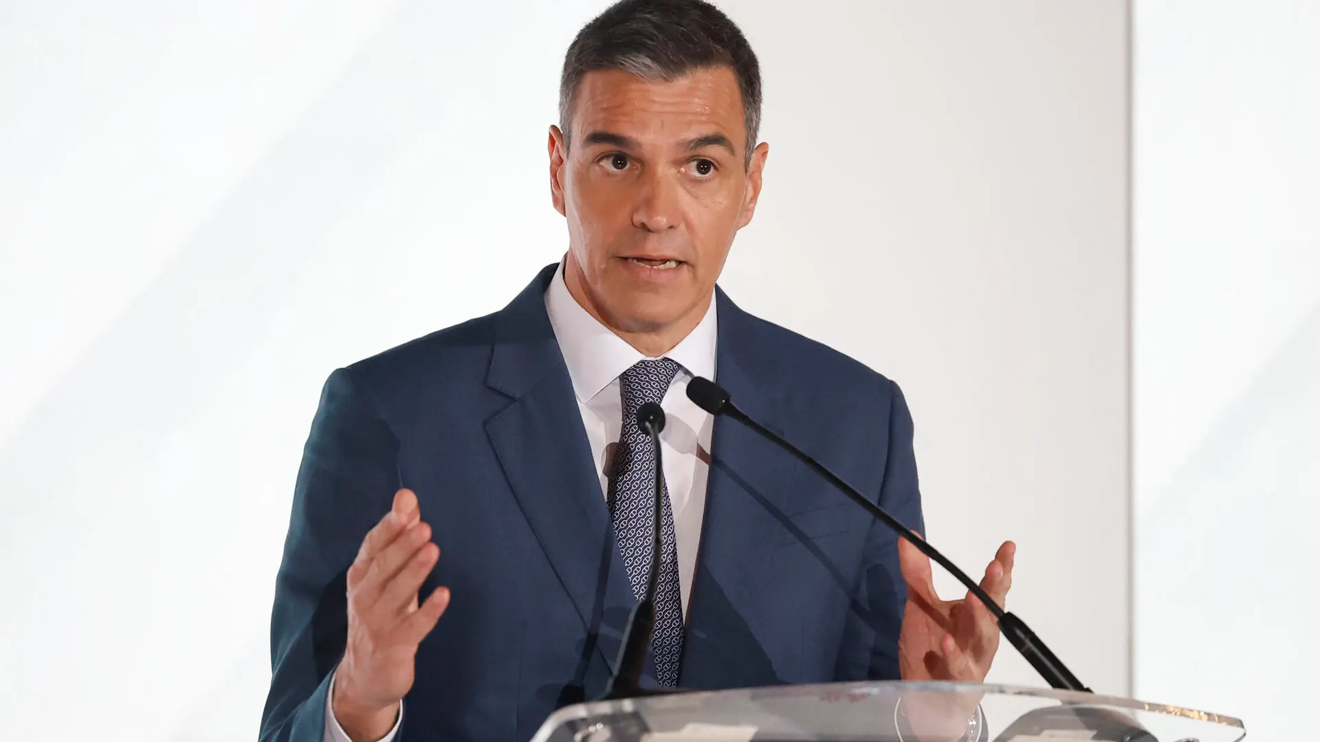 El presidente del Gobierno, Pedro Sánchez, interviene en la clausura de la Asamblea Anual de socios del Instituto de la Empresa Familiar