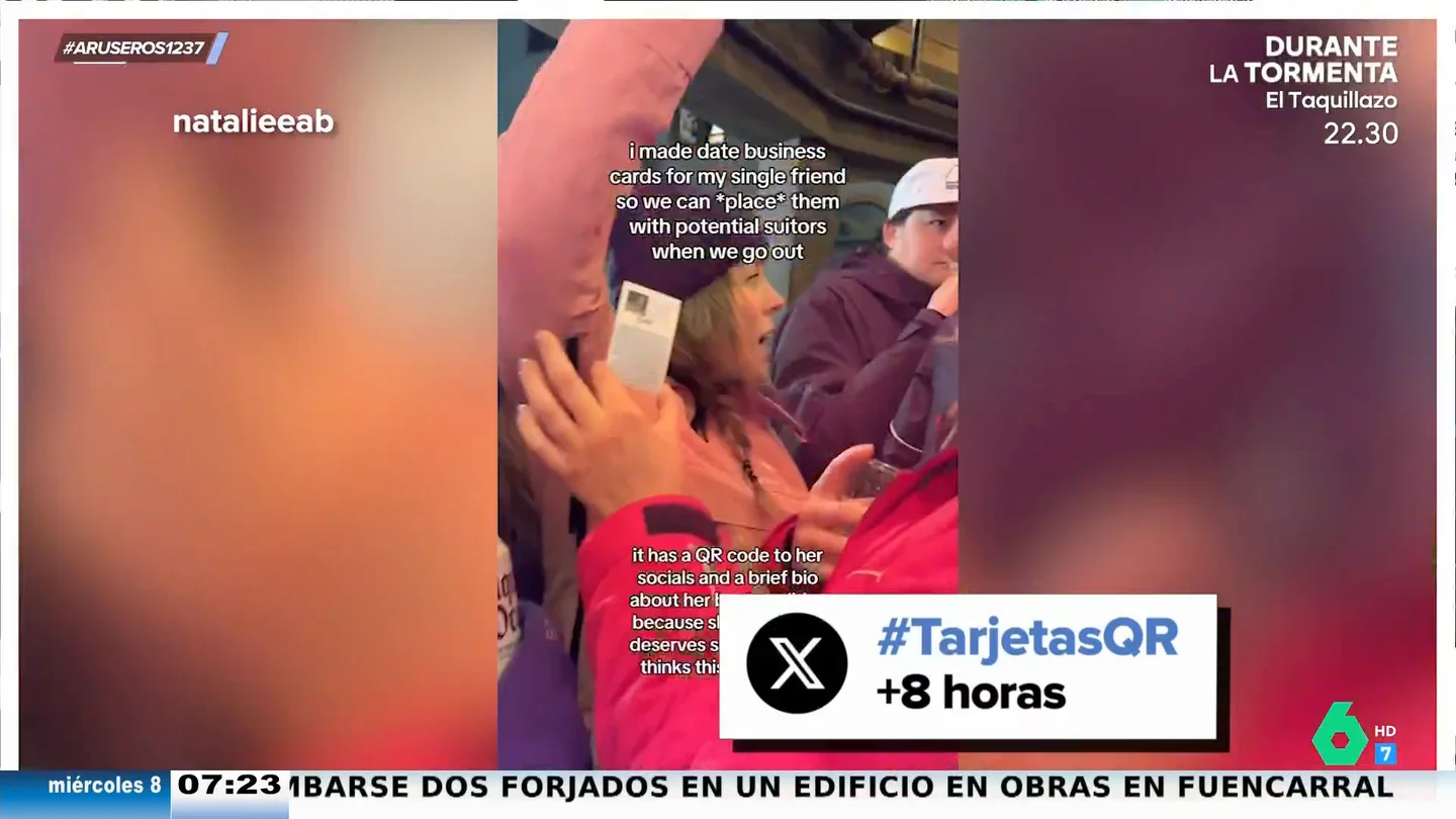 Reparte 500 tarjetas con un código QR para conseguir que su amigo ligue: "No sabe cómo quitárselo de encima" Reparte 500 tarjetas con un código QR para conseguir que su amigo ligue: "No sabe cómo quitárselo de encima"