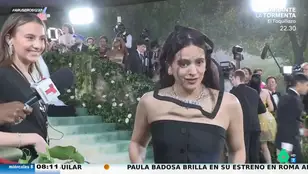 El viral de Rosalía por su acento en la Gala Met deja loco a Alfonso Arús: &quot;No sabía que fuera puertorriqueña&quot;