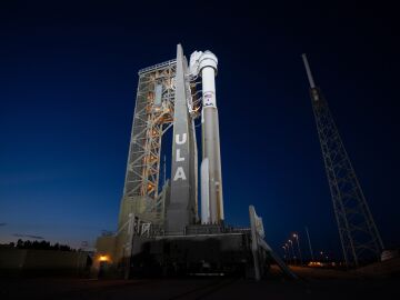 Cohete Atlas V con la nave Starliner