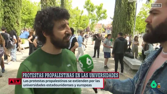 El cantante Marwan, en las protestas propalestinas de la Complutense: "Me encantaría preguntarle a Semper (PP) si está a favor de que maten a 15.000 niños" El cantante Marwan, en las protestas propalestinas de la Complutense: "Me encantaría preguntarle a Semper (PP) si está a favor de que maten a 15.000 niños"