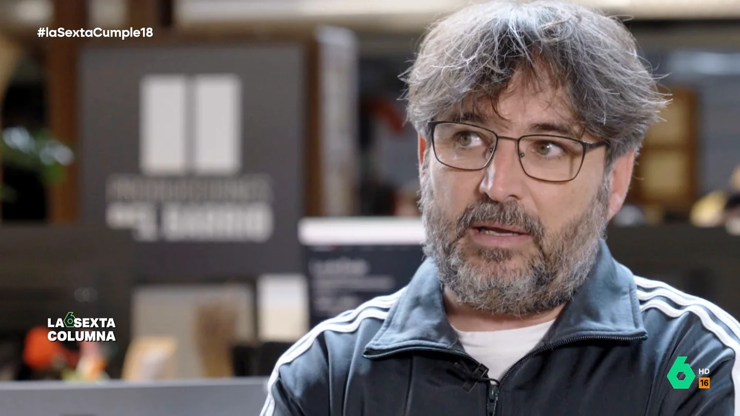 Jordi Évole habla de su 'no entrevista' a Urdangarin "Nos dijeron que, si sabíamos contar, no contásemos con ellos", afirma Jordi Évole en este vídeo de laSexta Columna, donde Helena Resano también recuerda el día que anunció el compromiso de Felipe VI con su compañera de redacción, Letizia.