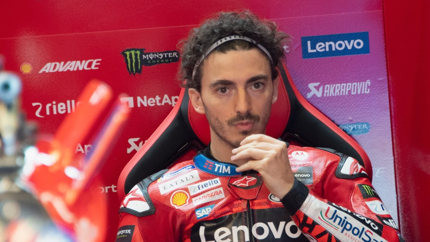 Bagnaia, con la mirada perdida Bagnaia, con la mirada perdida