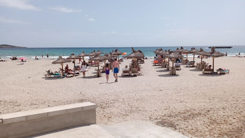 Foto de archivo de una playa en Menorca