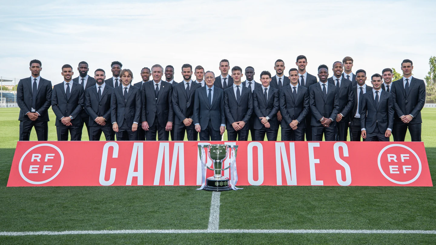 El Real Madrid posa con LaLiga El Real Madrid posa con LaLiga