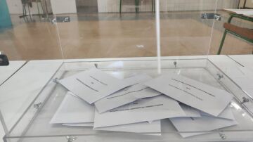 Una urna electoral en unas elecciones autonómicas.