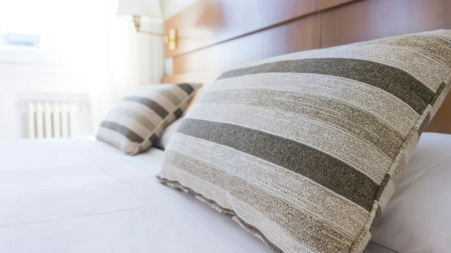 Foto de arhivo de una cama Foto de arhivo de una cama