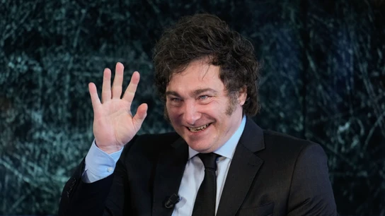 El presidente de Argentina, Javier Milei, durante la presentación de su libro “El camino del libertario” este viernes en el Auditorio del diario 'La Razón', en Madrid. El presidente de Argentina, Javier Milei, durante la presentación de su libro “El camino del libertario” este viernes en el Auditorio del diario 'La Razón', en Madrid.