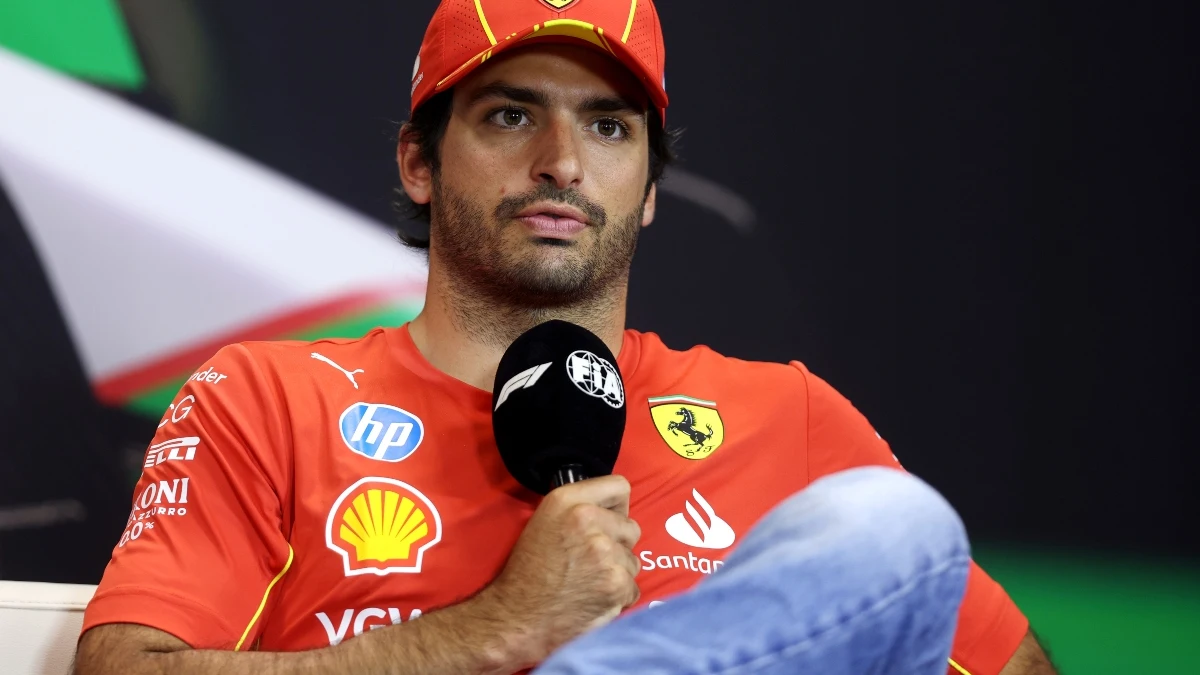 Carlos Sainz en la rueda de prensa