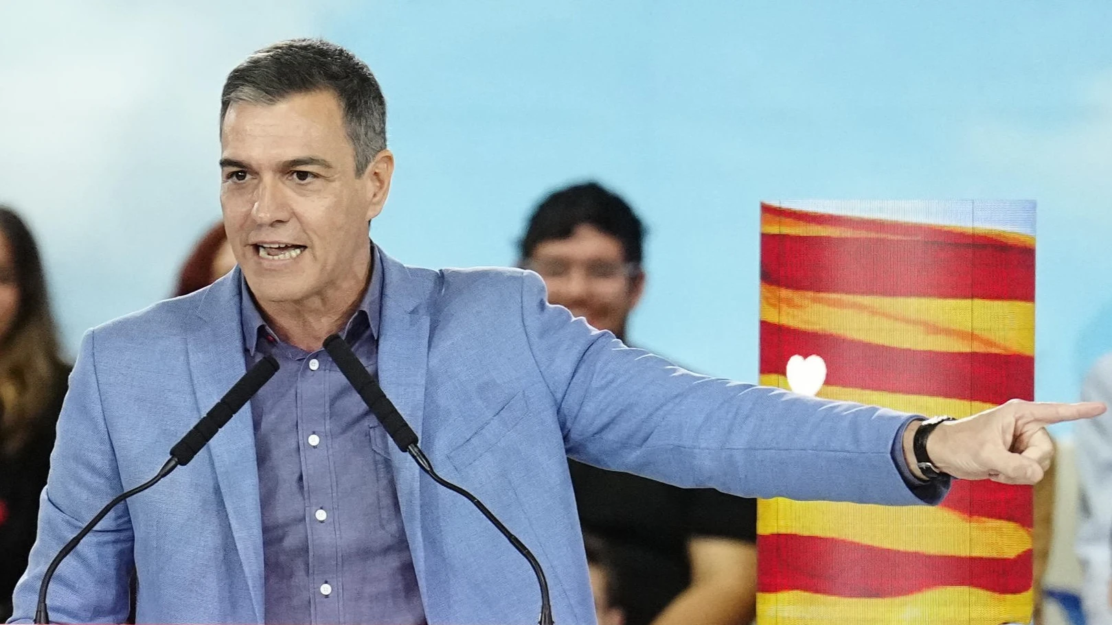 El presidente del Gobierno, Pedro Sánchez, durante un nuevo acto político en Barcelona, este sábado en el Palau de Congressos de Catalunya, en Barcelona.