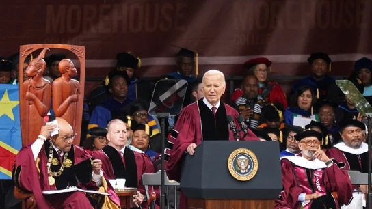 Joe Biden se dirige a los graduados del Morehouse College durante una ceremonia de graduación en Atlanta, Georgia, EEUU. Joe Biden se dirige a los graduados del Morehouse College durante una ceremonia de graduación en Atlanta, Georgia, EEUU.