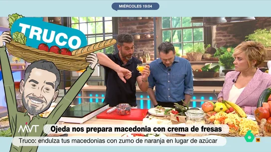 Pablo Ojeda desvela un truco para endulzar la macedonia sin necesidad de azúcar Pablo Ojeda remata el menú de su sección de hoy con una deliciosa macedonia con crema de fresas donde muestra dos formas diferentes de endulzarla: una sin azúcar y otra con un sirope a base de azúcar y unas gotas de limón.