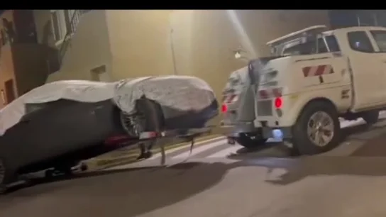 El BMW que atropelló a un niño de siete años en Valencia y se dio a la fuga | Vídeo de @WarWatcht El BMW que atropelló a un niño de siete años en Valencia y se dio a la fuga