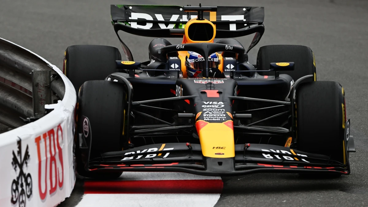 Verstappen, rozando uno de los muros de Mónaco