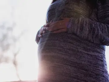 mujer embarazada mujer embarazada