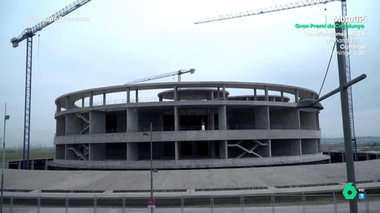 Así es el museo del automóvil de Desguaces La Torre: más grande que la Moncloa y en el foco de los ecologistas Equipo de Investigación pregunta a Luis Miguel Rodríguez por su museo del automóvil, que los ecologistas denuncian que se construyó sobre un arroyo, ahora canalizado. Asegura que lo hizo sin licencia "por los nervios que no puedes estar parado".