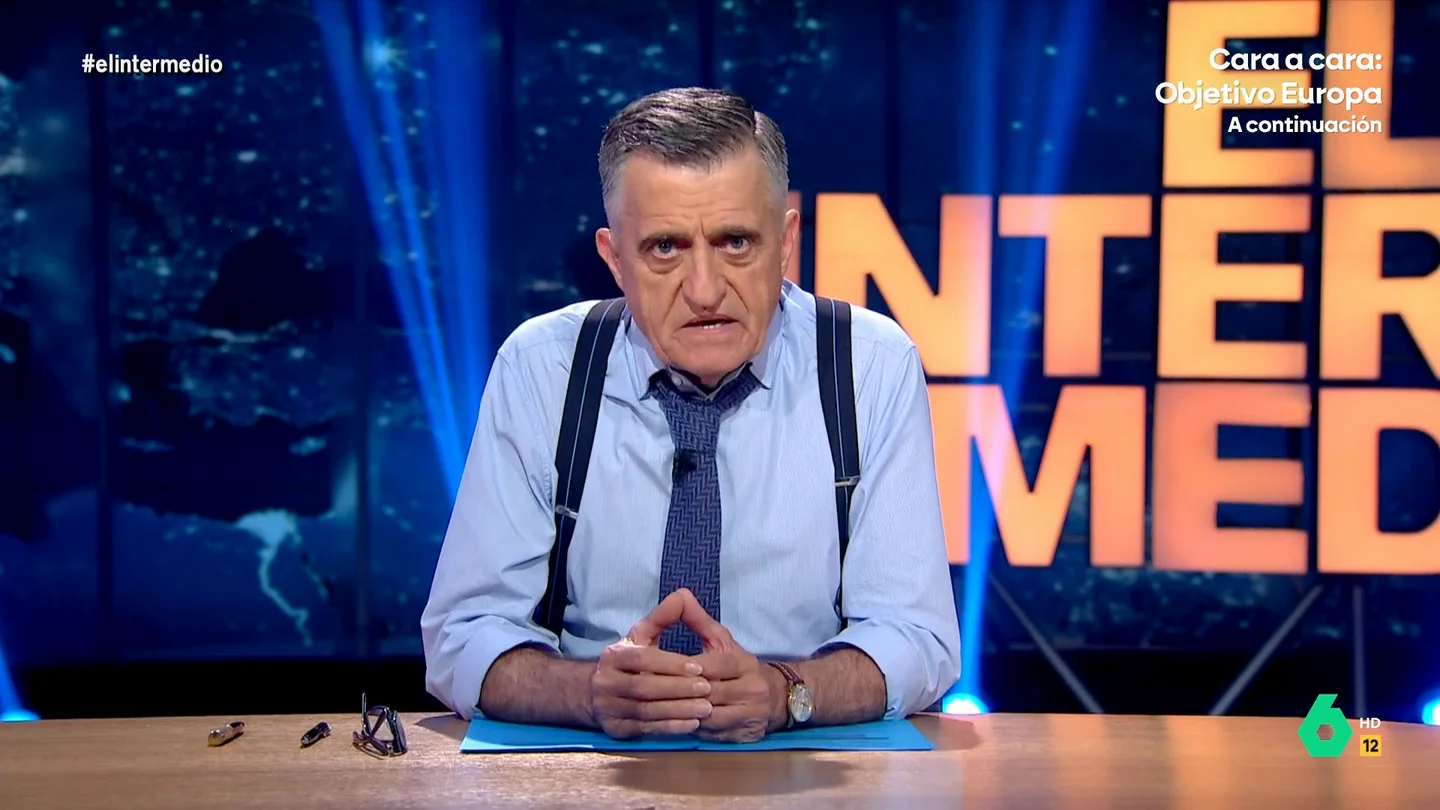 EL INTERMEDIO: El consejo de Wyoming a Sánchez: "Que compre una roomba, al menos así podrá limpiar el barro que van a seguir echando los del PP" EL INTERMEDIO: El consejo de Wyoming a Sánchez: "Que compre una roomba, al menos así podrá limpiar el barro que van a seguir echando los del PP"