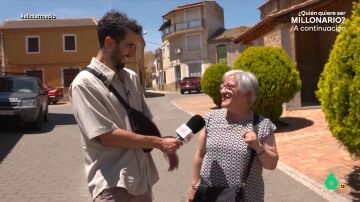 Una vecina de Aldeanovita rechaza las sugerencias de Isma Juárez sobre qué palabra pone en su casa: "La voy a buscar tranquila"