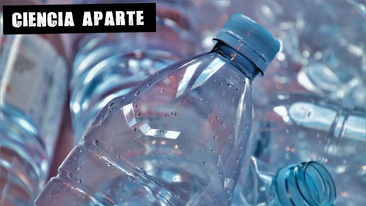 El tapón pegado a la botella, ¿es un acierto o un error de diseño?