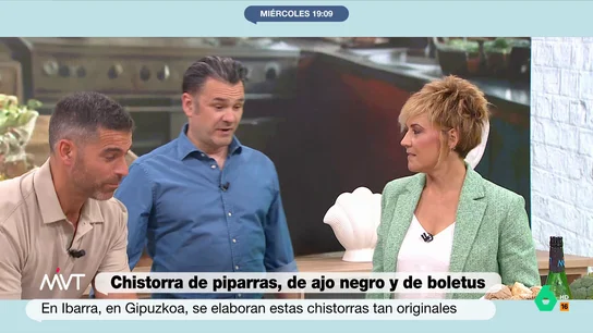 Iñaki López alucina con la chistorra de boletus: "Esto lo hacen las clarisas y no las echan" Pablo Ojeda cocina las chistorras de piparras, boletus y ajo negro de Joxé Mari Barriola, en Ibarra, que Iñaki López y Cristina Pardo prueban en directo en Más Vale Tarde. Su reacción y opiniones sobre cada uno de los sabores, en este vídeo.