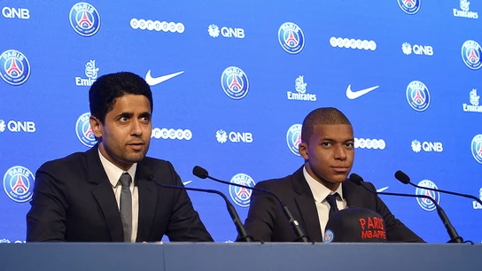 Al Khelaifi y Mbappé Al Khelaifi y Mbappé