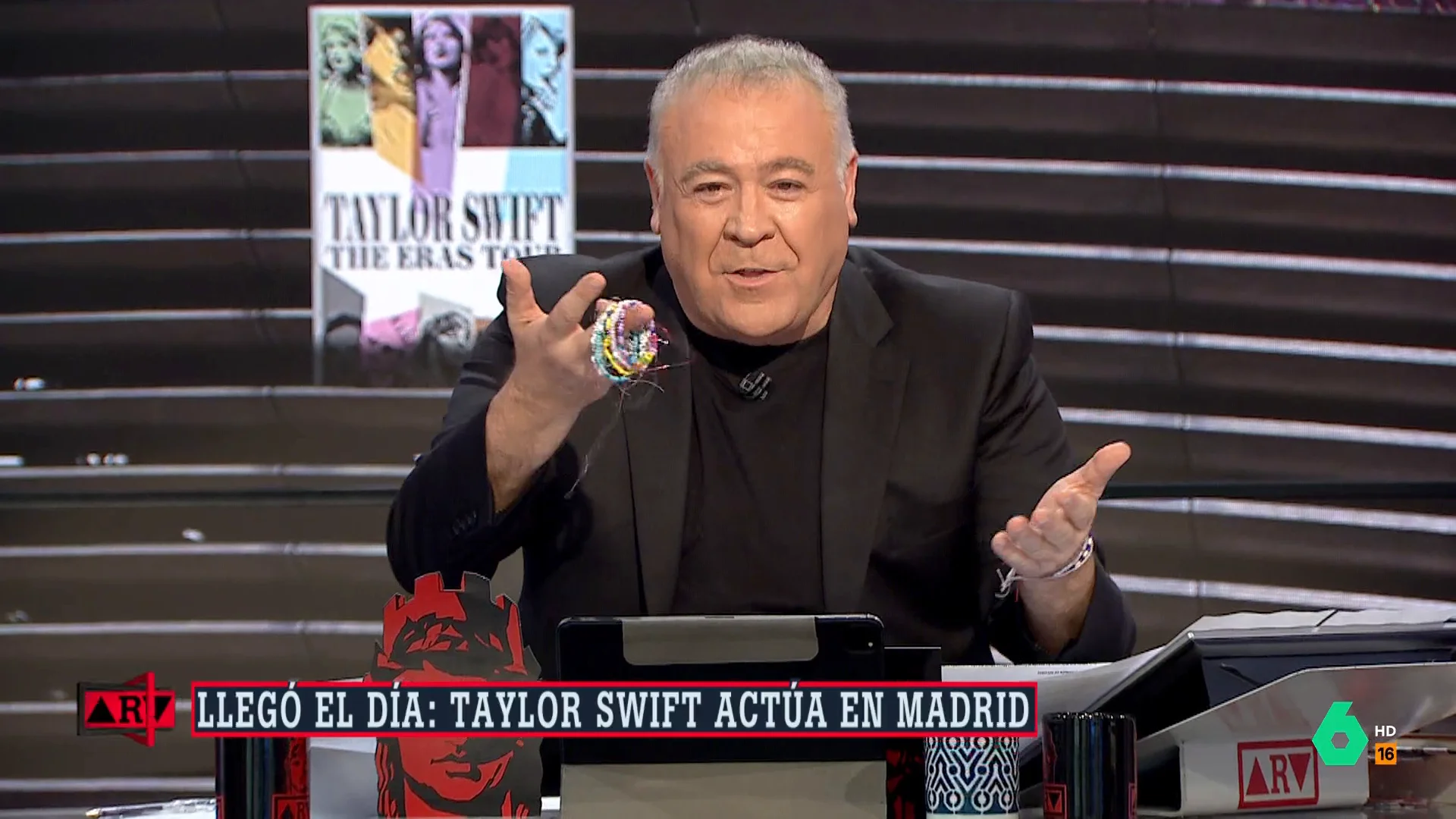 Ferreras con su pulsera 'swiftie'