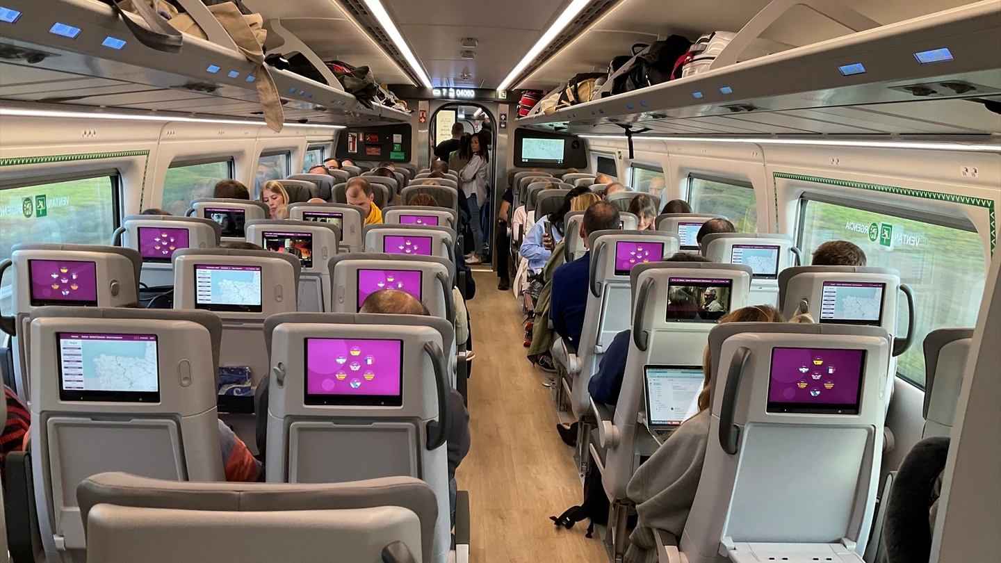 Nuevos trenes de Renfe para la línea de AVE entre Asturias y Madrid Nuevos trenes de Renfe para la línea de AVE entre Asturias y Madrid