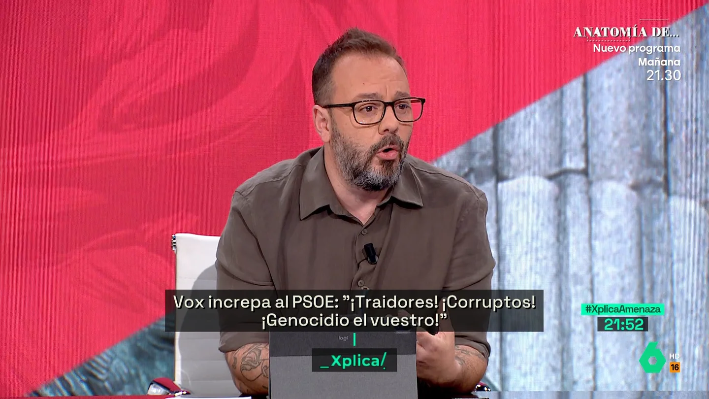 Maestre, tajante sobre Vox: "Busca una estrategia de tensión y conflicto permanente para poder justificar sus actuaciones" Maestre, tajante sobre Vox: "Busca una estrategia de tensión y conflicto permanente para poder justificar sus actuaciones"