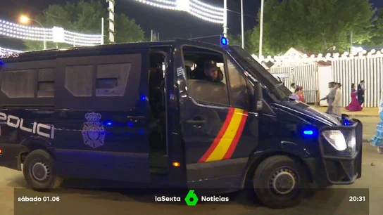 Cinco detenidos en Barcelona por una agresión homófoba en la Feria de Abril de Sevilla Cinco detenidos en Barcelona por una agresión homófoba en la Feria de Abril de Sevilla