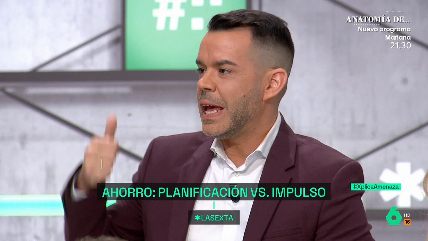 XPLICA Camarero habla de la cruda realidad de muchos españoles: "Hay 600.000 personas que están pluriempleados para llegar a fin de mes" XPLICA Camarero habla de la cruda realidad de muchos españoles: "Hay 600.000 personas que están pluriempleados para llegar a fin de mes"