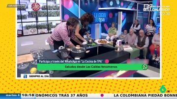 María Cueto alucina con todo lo que guarda su compañero en 'La cocina de TPA': "¿Quieres que saque todo lo que hay aquí?"